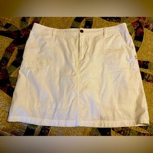 ❤️EXCELLENT CONDITION❤️Cute little women’s skort❤️CROFT & BARROW made❤️Size 16❤️